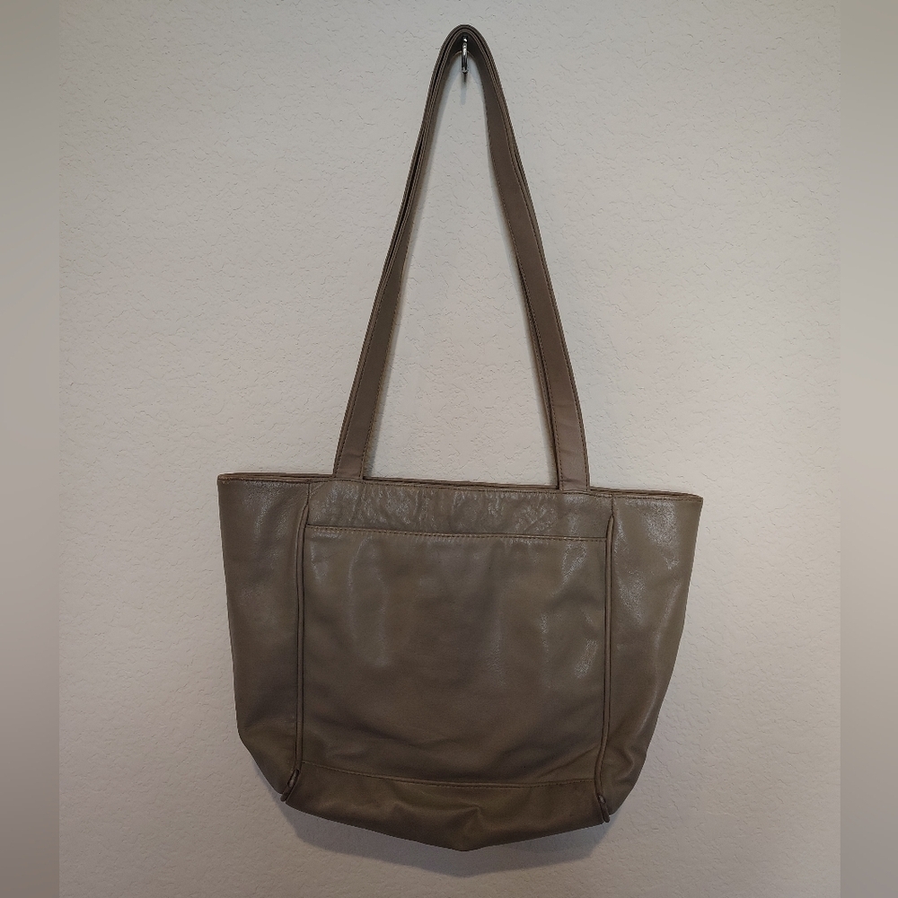 Giani Bernini Elegant Grey 🩶 Leather Tote Bag